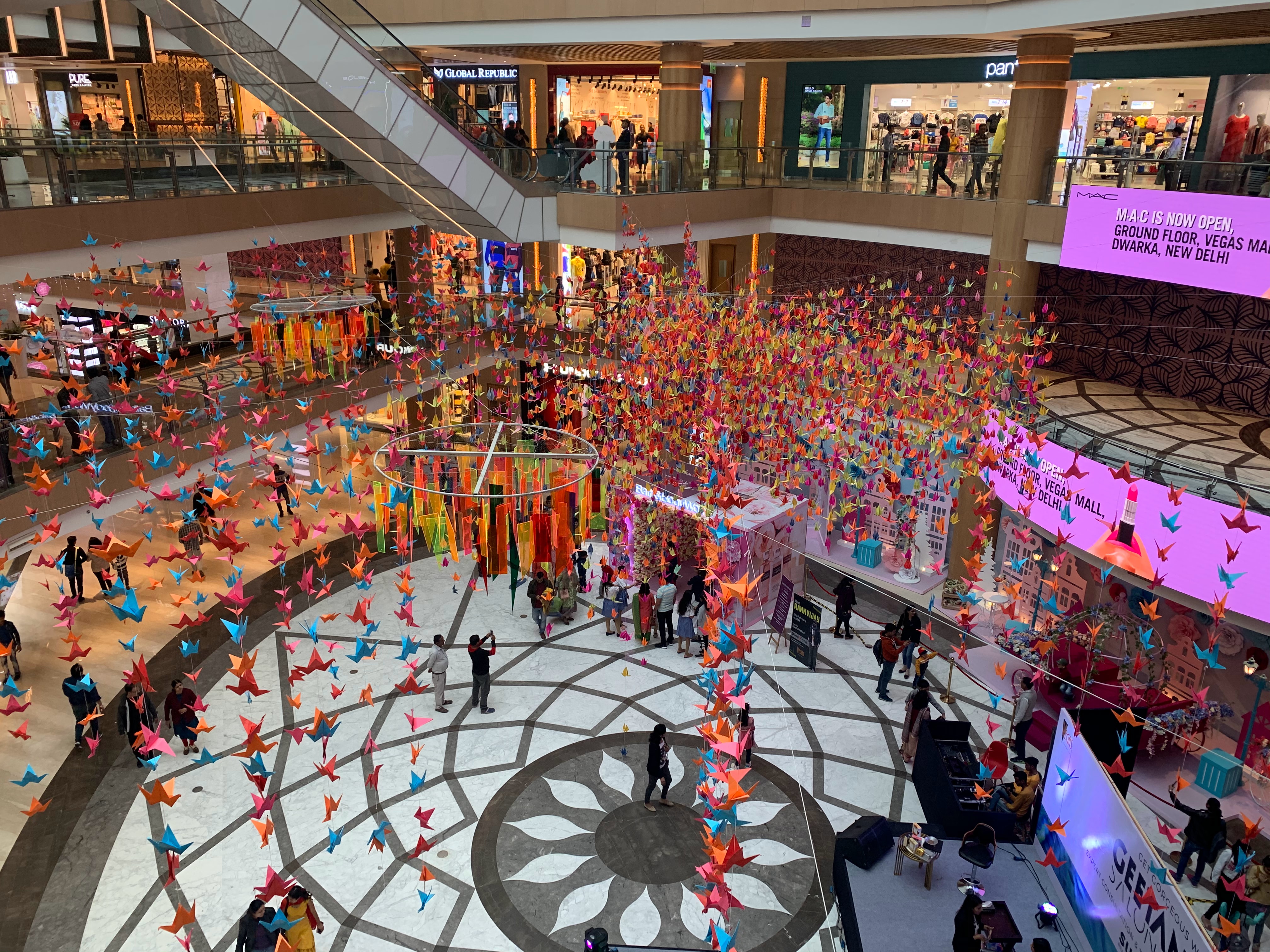 Dubai Shopping Festival 2026 Guide | Best DSF Markets & Offers