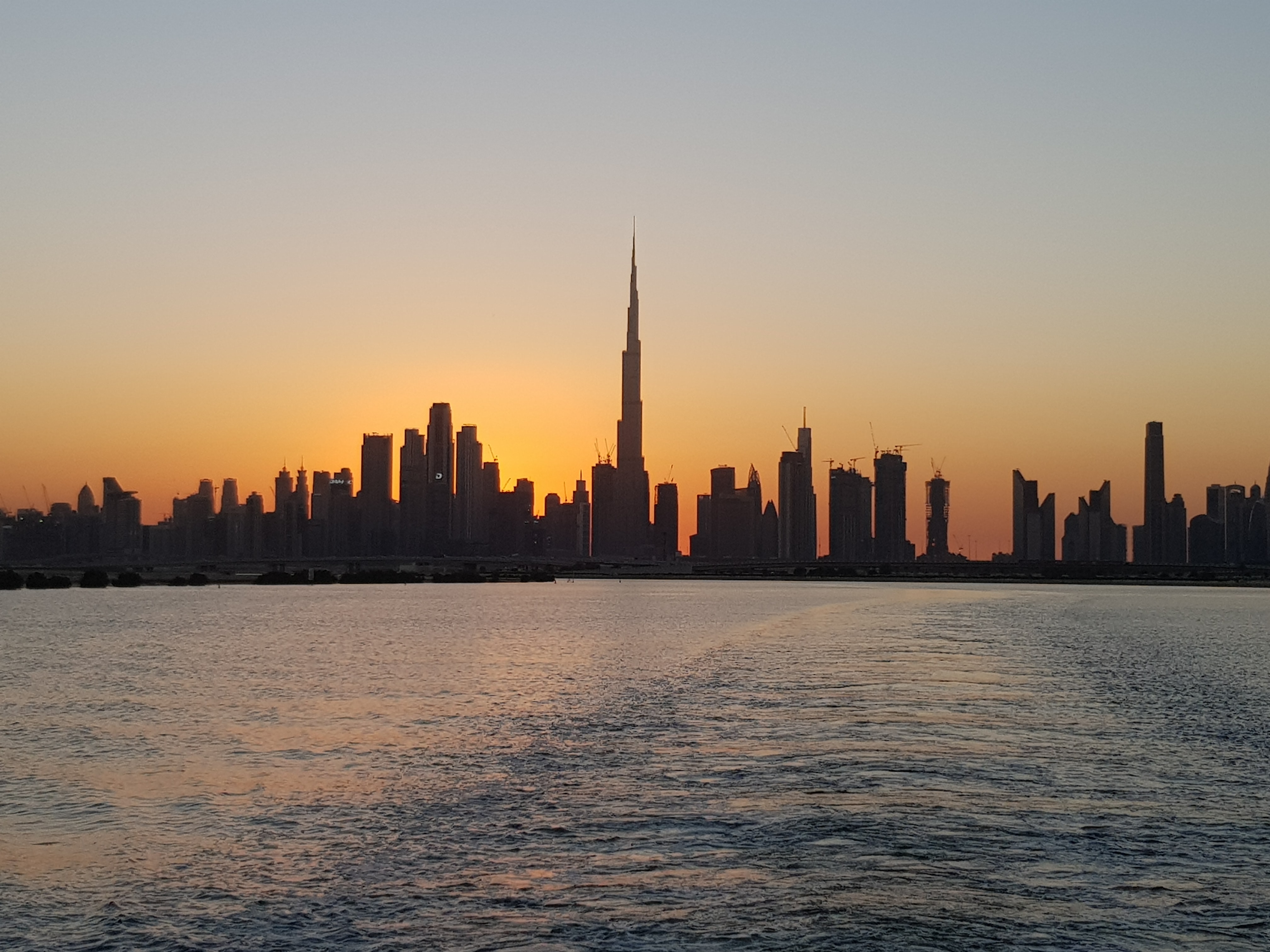 Solo Trip to Dubai 2026 | Best Things to Do, Budget Hotels & Etiquette
