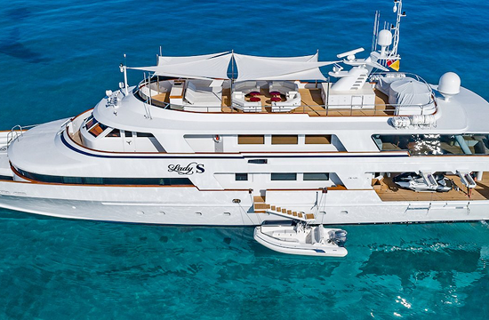151 ft Benetti